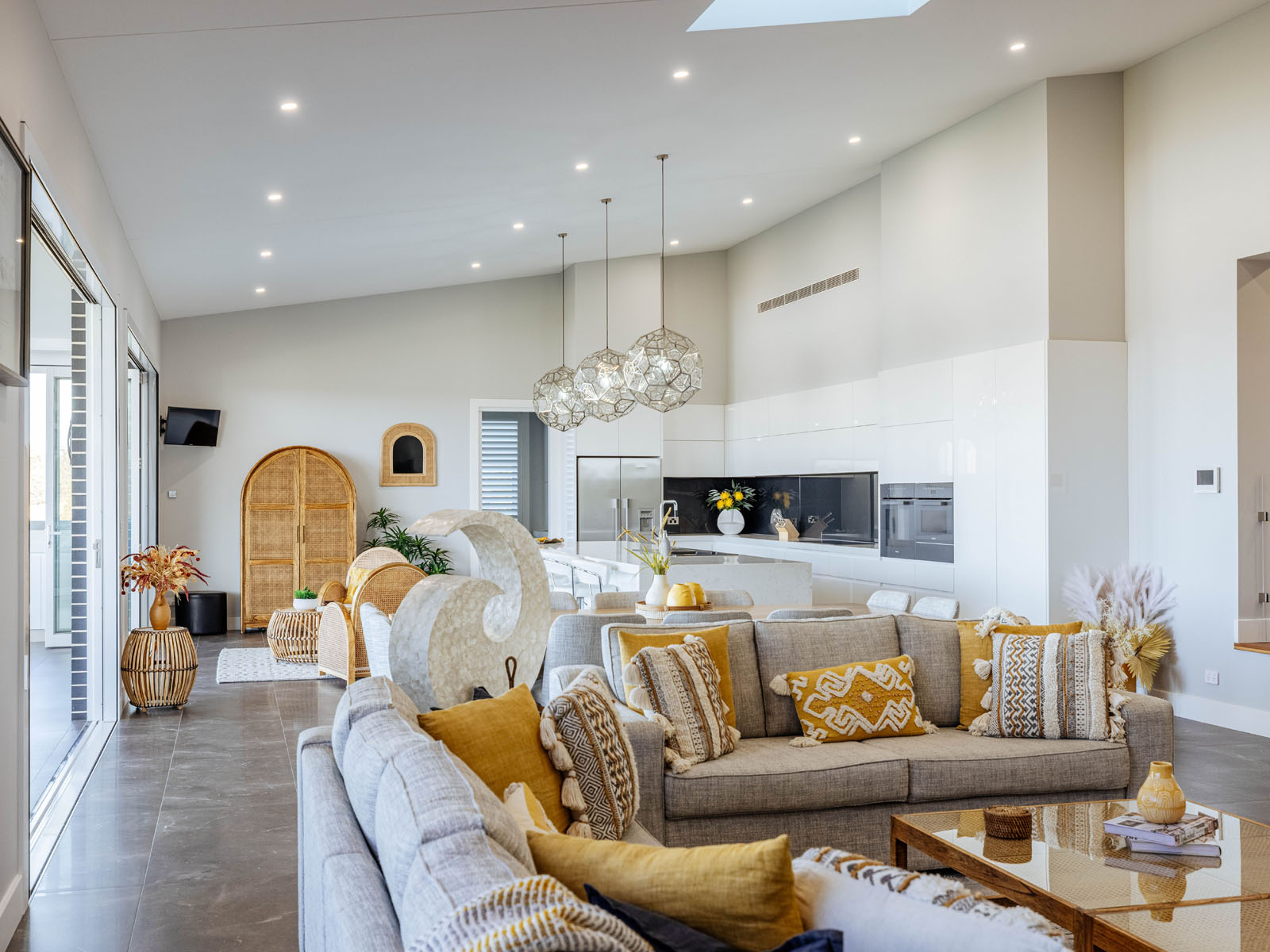 Cunningham Custom Homes - Observation Close