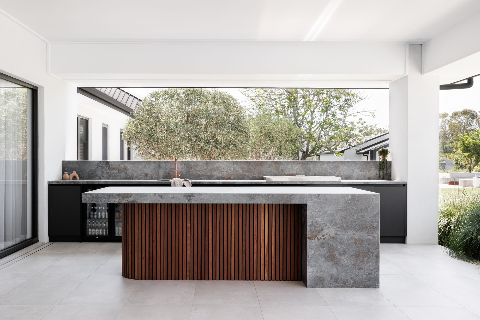 Cunningham Custom Homes_ANNANGROVE_HOUSE_OUTDOOR_BAR